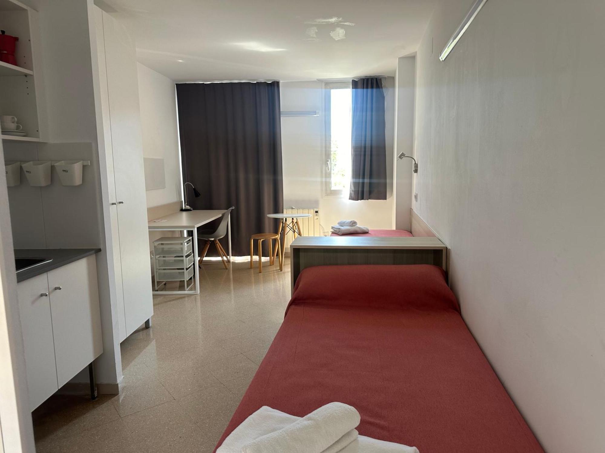 Residencia Universitaria Resa Francesc Giralt I Serra تيراسا المظهر الخارجي الصورة